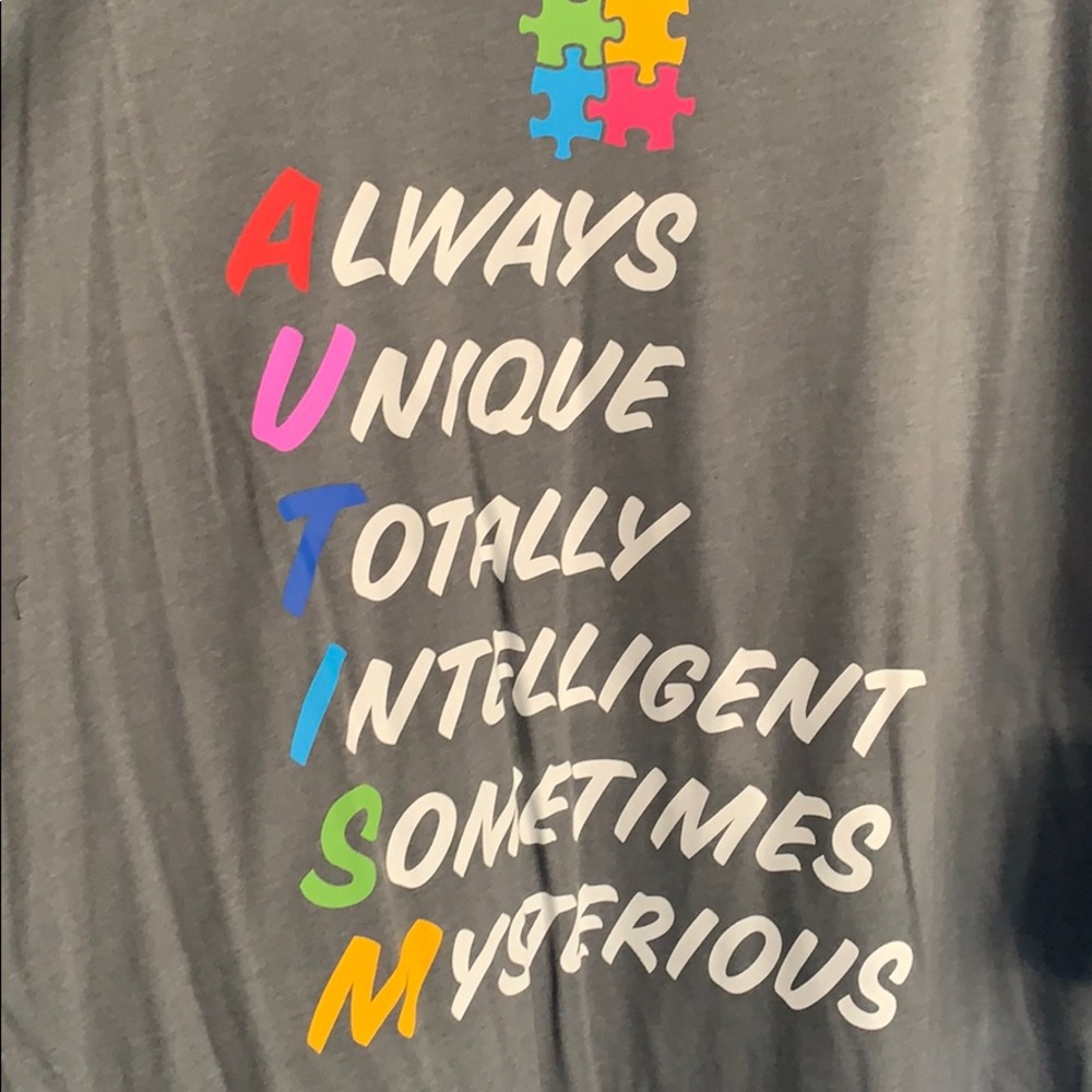 Autism awareness T-shirt NWT 2xl